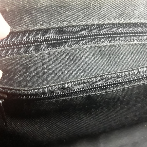 ~Black & brown purse~ - Picture 3 of 5